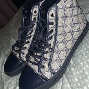 Gucci shoes barely worn